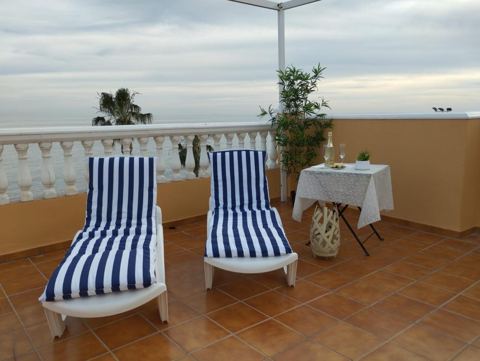 Apartamentos Playacala La Cala Del Moral Buitenkant foto