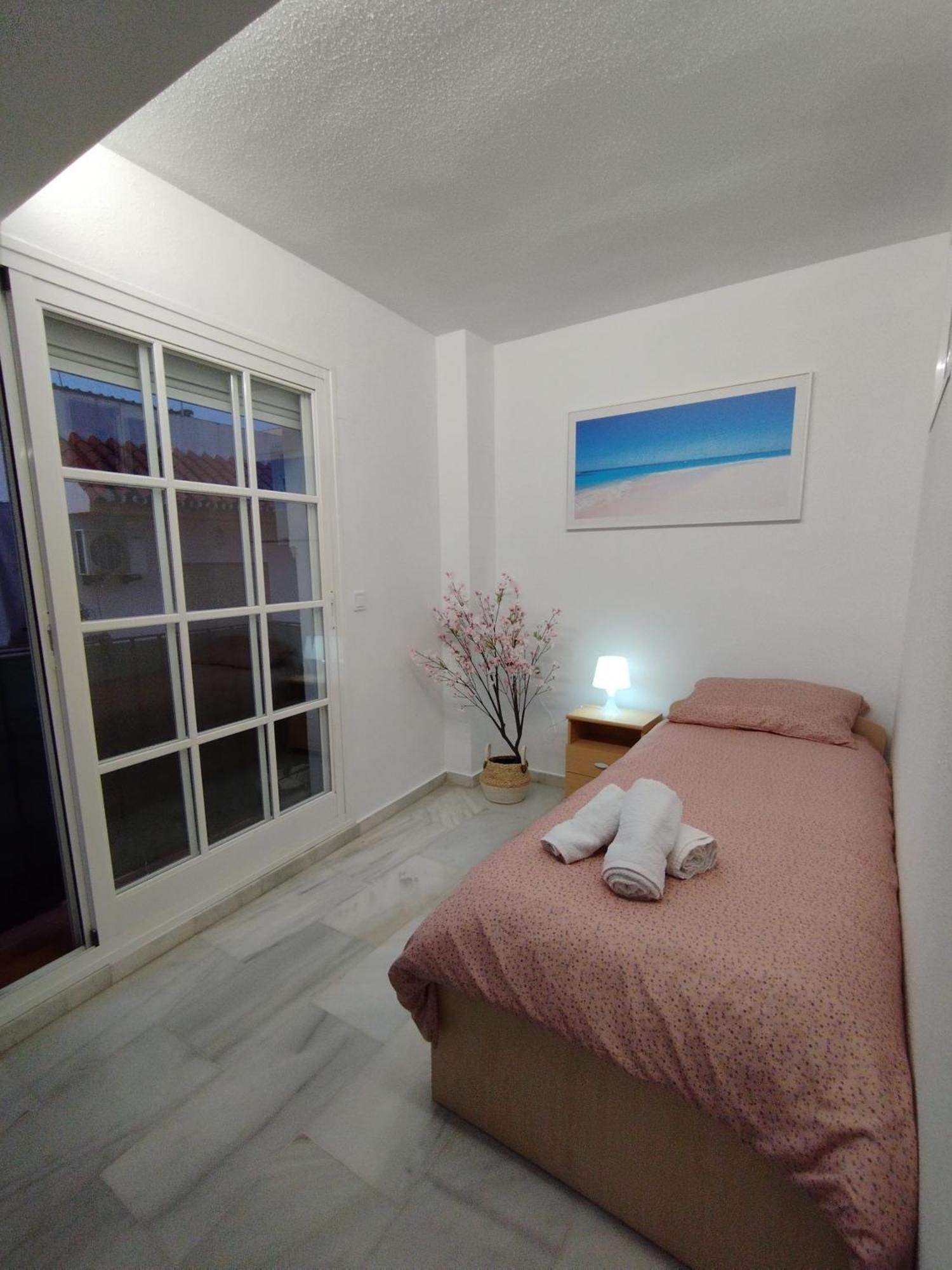 Apartamentos Playacala La Cala Del Moral Buitenkant foto